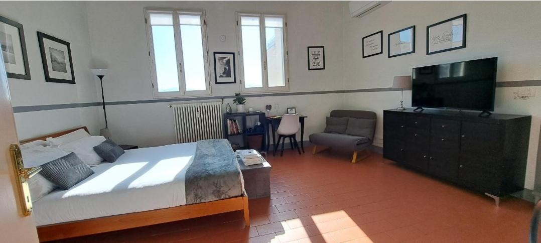 Sunny Home With Roof Patio Φλωρεντία Εξωτερικό φωτογραφία